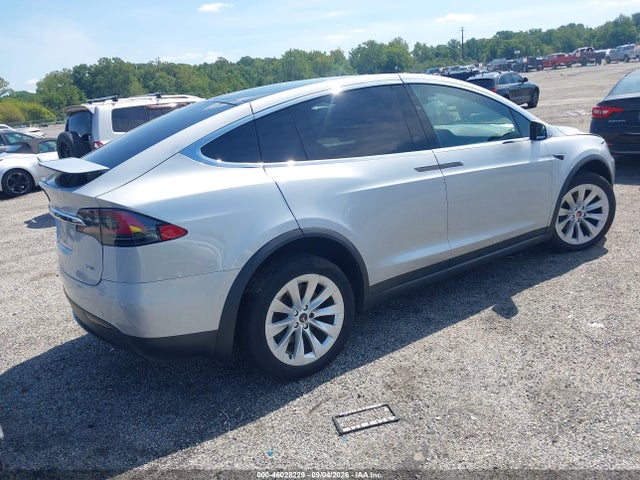 Продаж на аукціоні авто 2018 Tesla Model X 100d/75d/p100d, vin: 5YJXCDE29JF114203, номер лоту: 46028229