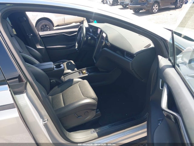 Продаж на аукціоні авто 2018 Tesla Model X 100d/75d/p100d, vin: 5YJXCDE29JF114203, номер лоту: 46028229