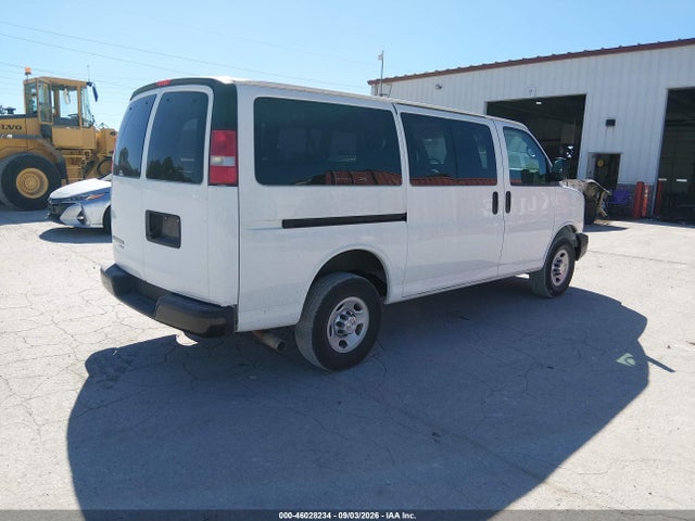 Продажа на аукционе авто 2015 Chevrolet Express 2500 Ls, vin: 1GNWGPFG8F1270641, номер лота: 46028234