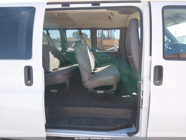 Продажа на аукционе авто 2015 Chevrolet Express 2500 Ls, vin: 1GNWGPFG8F1270641, номер лота: 46028234
