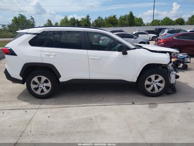 Toyota RAV4 LE 2019 2T3H1RFV1KW036947 Image 13