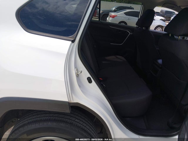 Toyota RAV4 LE 2019 2T3H1RFV1KW036947 Image 8