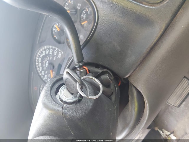 46028376 :رقم المزاد ، 1GCGC24U73Z215468 vin ، 2003 Chevrolet Silverado 2500 Work Truck مزاد بيع