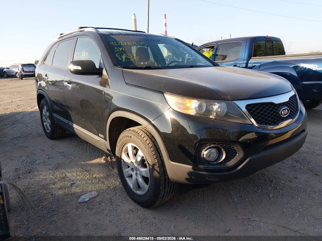 2013 Kia Sorento Lx მანქანა იყიდება აუქციონზე, vin: 5XYKTDA66DG353692, აუქციონის ნომერი: 46028415