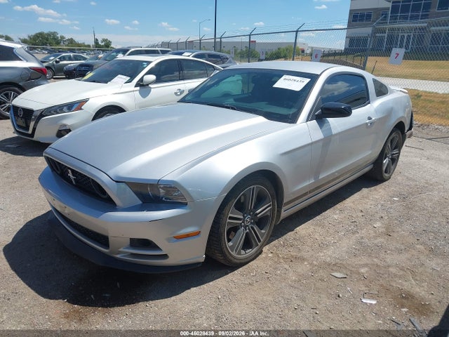 Продаж на аукціоні авто 2014 Ford Mustang V6 Premium, vin: 1ZVBP8AM3E5291430, номер лоту: 46028439