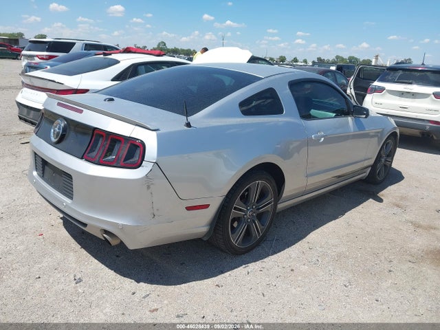 Продаж на аукціоні авто 2014 Ford Mustang V6 Premium, vin: 1ZVBP8AM3E5291430, номер лоту: 46028439