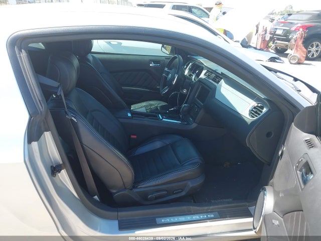 Продаж на аукціоні авто 2014 Ford Mustang V6 Premium, vin: 1ZVBP8AM3E5291430, номер лоту: 46028439