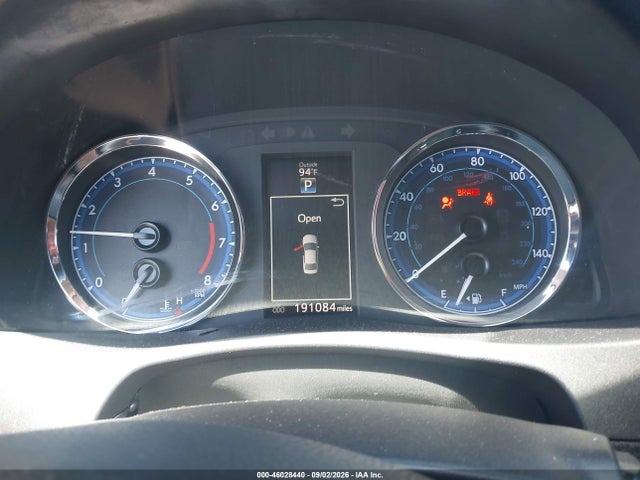 Продаж на аукціоні авто 2018 Toyota Corolla Se, vin: 2T1BURHEXJC025674, номер лоту: 46028440