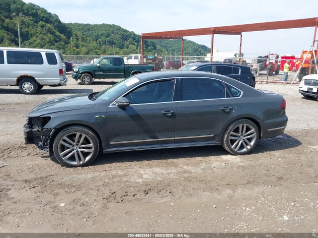 2017 Volkswagen Passat 1.8t R-line მანქანა იყიდება აუქციონზე, vin: 1VWDT7A33HC084400, აუქციონის ნომერი: 46028561
