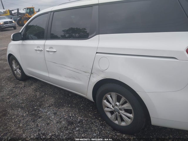 2017 Kia Sedona Lx მანქანა იყიდება აუქციონზე, vin: KNDMB5C1XH6241683, აუქციონის ნომერი: 46028573