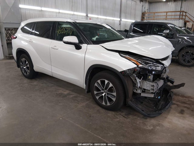 46028724 :رقم المزاد ، 5TDGZRBH5NS204910 vin ، 2022 Toyota Highlander Xle مزاد بيع