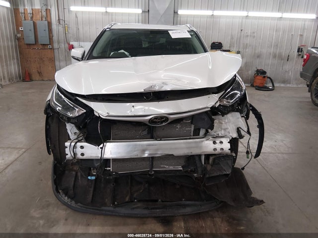 46028724 :رقم المزاد ، 5TDGZRBH5NS204910 vin ، 2022 Toyota Highlander Xle مزاد بيع