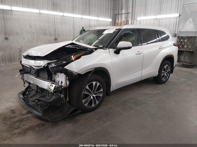 46028724 :رقم المزاد ، 5TDGZRBH5NS204910 vin ، 2022 Toyota Highlander Xle مزاد بيع
