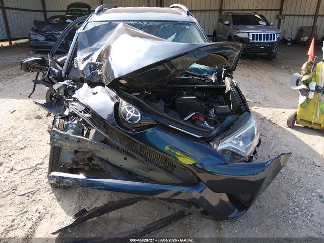 2018 Toyota Rav4 Le მანქანა იყიდება აუქციონზე, vin: JTMZFREV0JJ165959, აუქციონის ნომერი: 46028727
