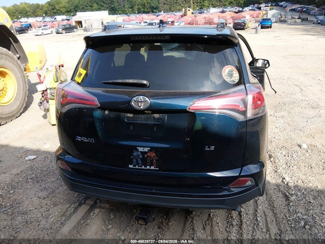 2018 Toyota Rav4 Le მანქანა იყიდება აუქციონზე, vin: JTMZFREV0JJ165959, აუქციონის ნომერი: 46028727
