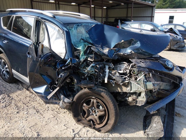 2018 Toyota Rav4 Le მანქანა იყიდება აუქციონზე, vin: JTMZFREV0JJ165959, აუქციონის ნომერი: 46028727