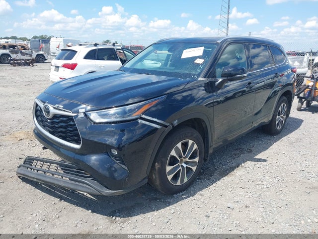 46028729 :رقم المزاد ، 5TDGZRBH9MS157444 vin ، 2021 Toyota Highlander Xle مزاد بيع