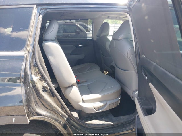 46028729 :رقم المزاد ، 5TDGZRBH9MS157444 vin ، 2021 Toyota Highlander Xle مزاد بيع