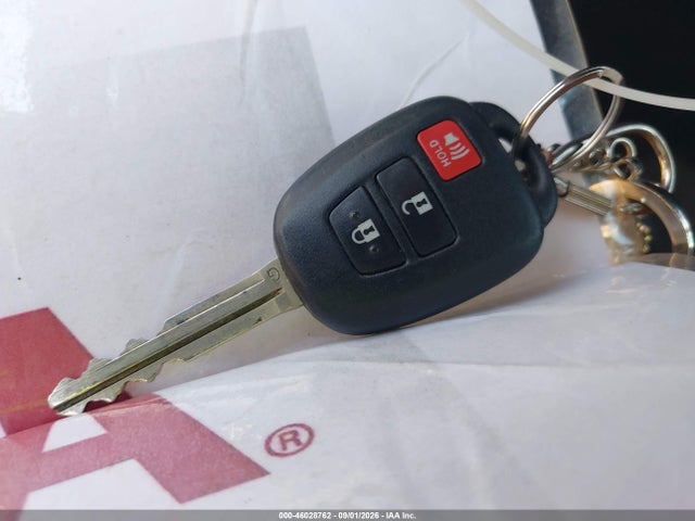 46028762 :رقم المزاد ، JTDKDTB35D1557086 vin ، 2013 Toyota Prius C Two مزاد بيع
