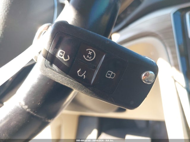 46028769 :رقم المزاد ، 1VWGT7A35HC080071 vin ، 2017 Volkswagen Passat 1.8t Se مزاد بيع