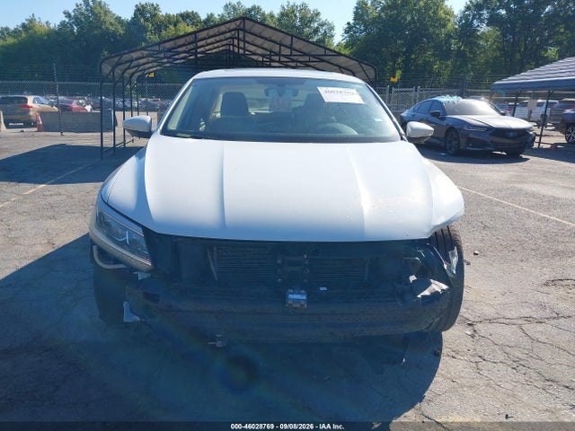 46028769 :رقم المزاد ، 1VWGT7A35HC080071 vin ، 2017 Volkswagen Passat 1.8t Se مزاد بيع