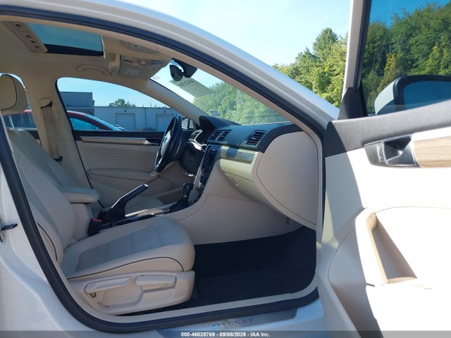 46028769 :رقم المزاد ، 1VWGT7A35HC080071 vin ، 2017 Volkswagen Passat 1.8t Se مزاد بيع