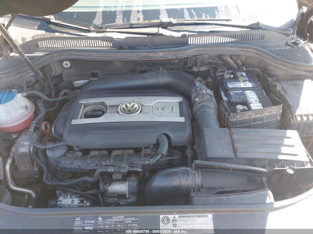 46028798 :رقم المزاد ، WVWML7AN8AE512217 vin ، 2010 Volkswagen Cc Sport مزاد بيع