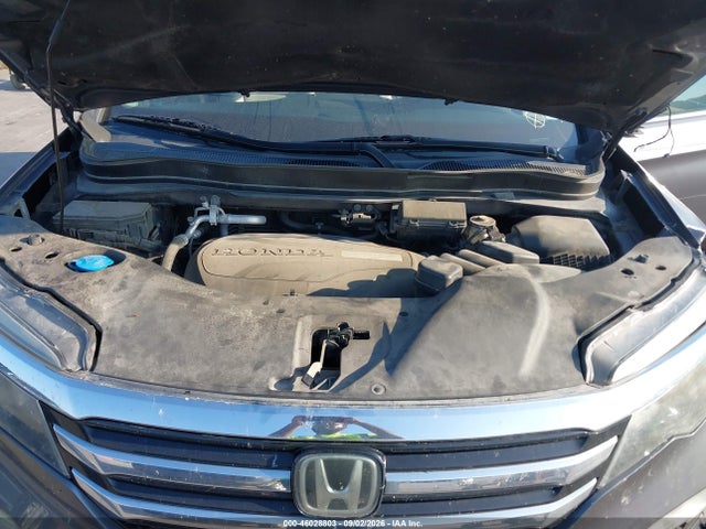 Auction sale of the 2016 Honda Pilot Touring, vin: 5FNYF6H92GB066973, lot number: 46028803
