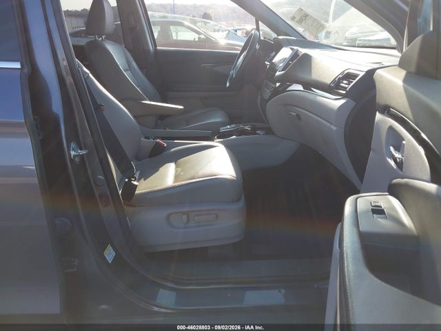 Auction sale of the 2016 Honda Pilot Touring, vin: 5FNYF6H92GB066973, lot number: 46028803