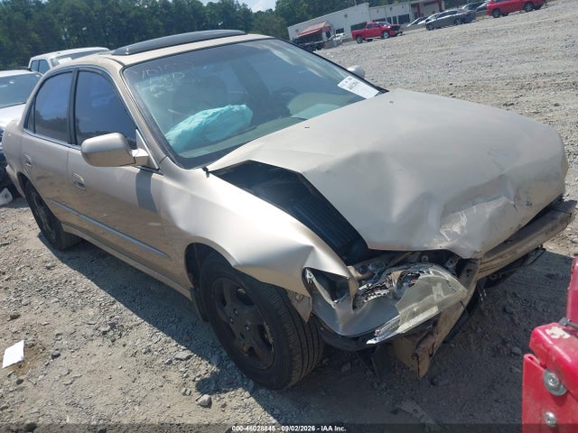 46028845 :رقم المزاد ، 1HGCG5669YA101532 vin ، 2000 Honda Accord 2.3 Ex مزاد بيع