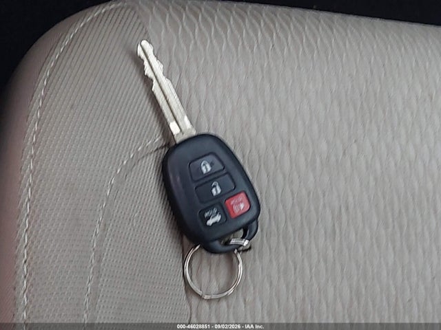 Продаж на аукціоні авто 2016 Toyota Corolla Le, vin: 2T1BURHE5GC536900, номер лоту: 46028851