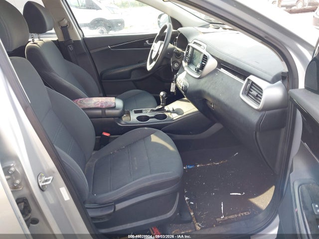 46028904 :رقم المزاد ، 5XYPG4A3XJG353240 vin ، 2018 Kia Sorento 2.4l Lx مزاد بيع