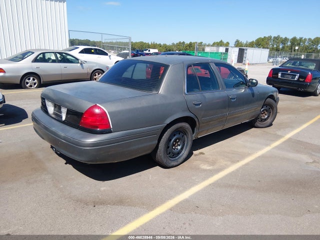 46028946 :رقم المزاد ، 2FABP7BV1BX101810 vin ، 2011 Ford Crown Victoria Police Interceptor مزاد بيع