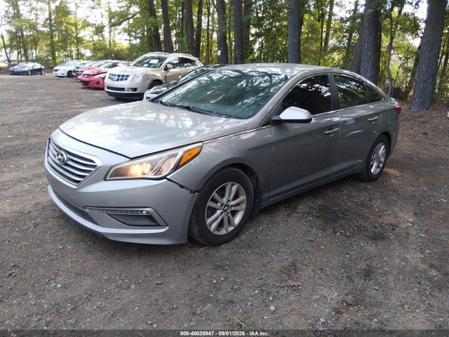 2015 Hyundai Sonata Se მანქანა იყიდება აუქციონზე, vin: 5NPE24AF3FH240665, აუქციონის ნომერი: 46028947