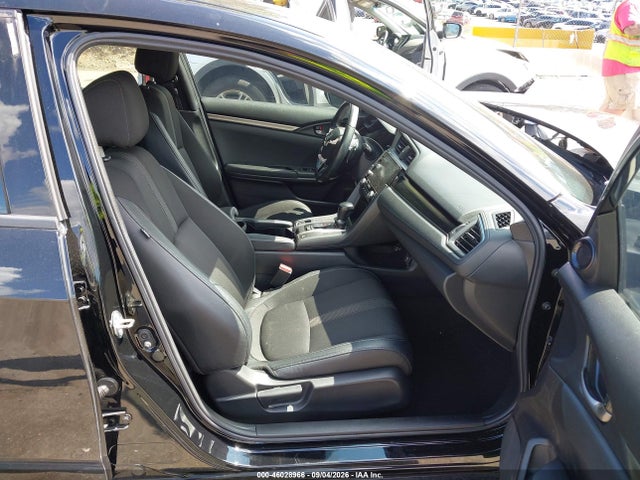 46028966 :رقم المزاد ، SHHFK7H43MU422130 vin ، 2021 Honda Civic Sport مزاد بيع