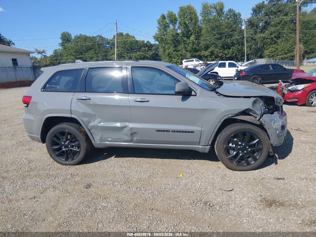 46028976 :رقم المزاد ، 1C4RJFAG5MC833834 vin ، 2021 Jeep Grand Cherokee Laredo X 4x4 مزاد بيع
