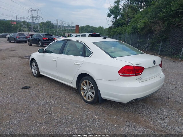 2013 Volkswagen Passat 2.0l Tdi Se მანქანა იყიდება აუქციონზე, vin: 1VWBN7A33DC141142, აუქციონის ნომერი: 46028995