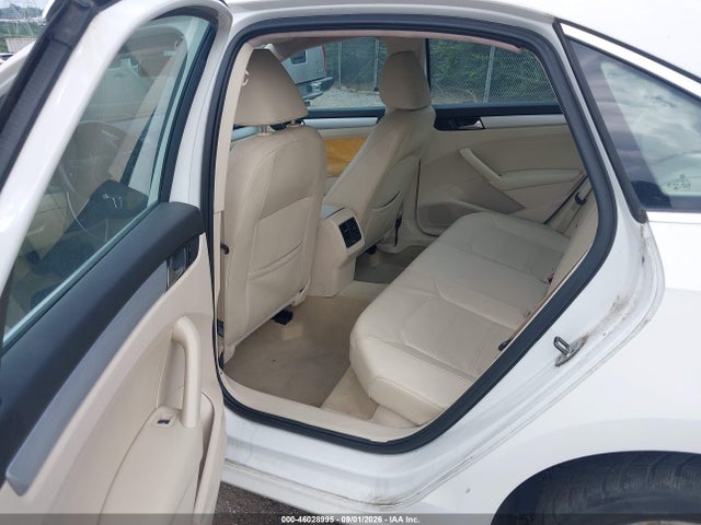 2013 Volkswagen Passat 2.0l Tdi Se მანქანა იყიდება აუქციონზე, vin: 1VWBN7A33DC141142, აუქციონის ნომერი: 46028995