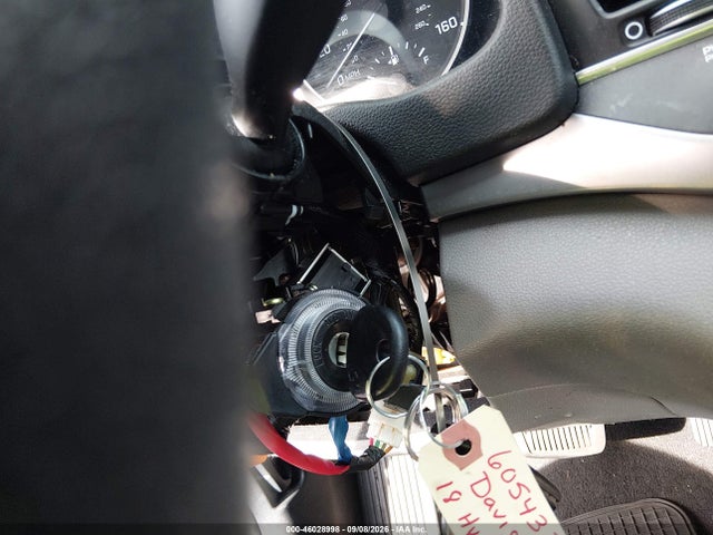 Продаж на аукціоні авто 2018 Hyundai Elantra Se, vin: KMHD74LF3JU453281, номер лоту: 46028998