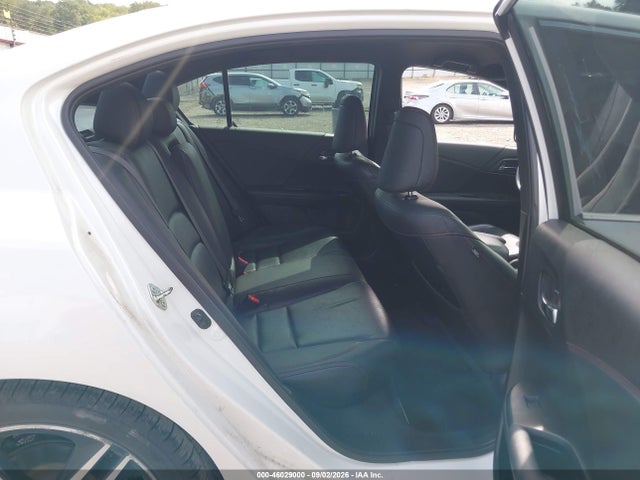 1HGCR2F18HA081240 Honda Accord Sport Se