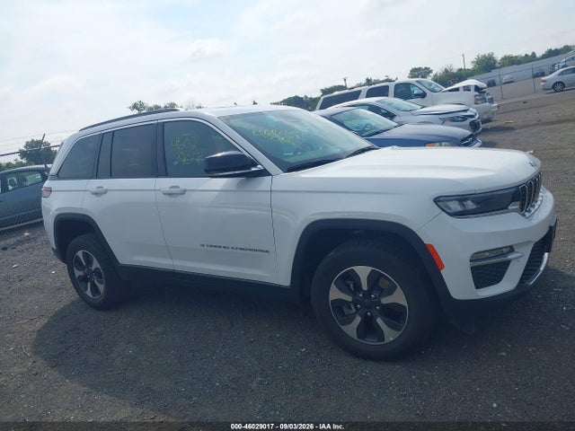 Продажа на аукционе авто 2024 Jeep Grand Cherokee 4xe, vin: 1C4RJYB64RC142500, номер лота: 46029017