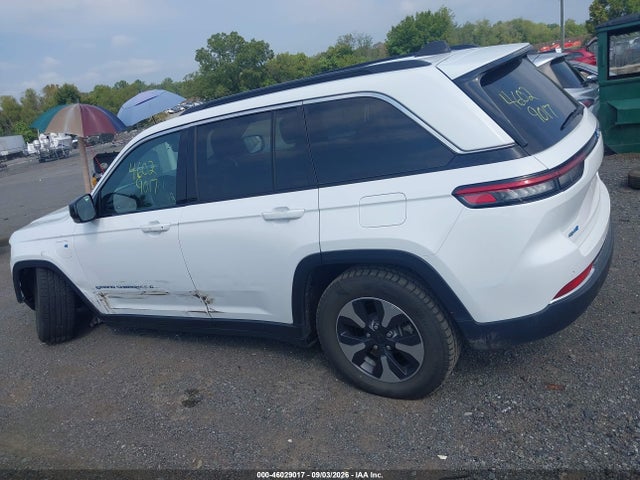 Продажа на аукционе авто 2024 Jeep Grand Cherokee 4xe, vin: 1C4RJYB64RC142500, номер лота: 46029017