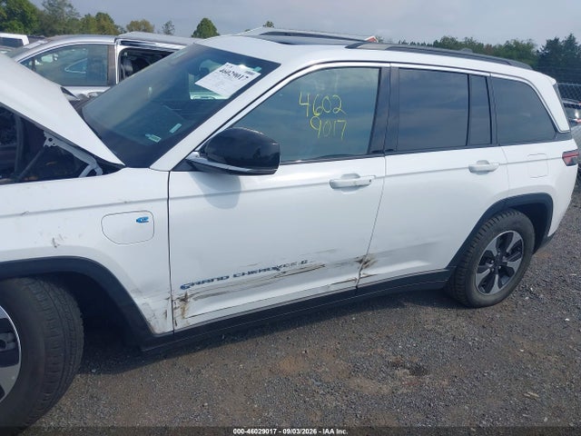 Продажа на аукционе авто 2024 Jeep Grand Cherokee 4xe, vin: 1C4RJYB64RC142500, номер лота: 46029017