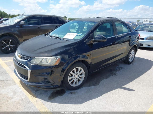 Chevrolet Sonic Lt Auto 2017 1G1JD5SH7H4155702 Image 2