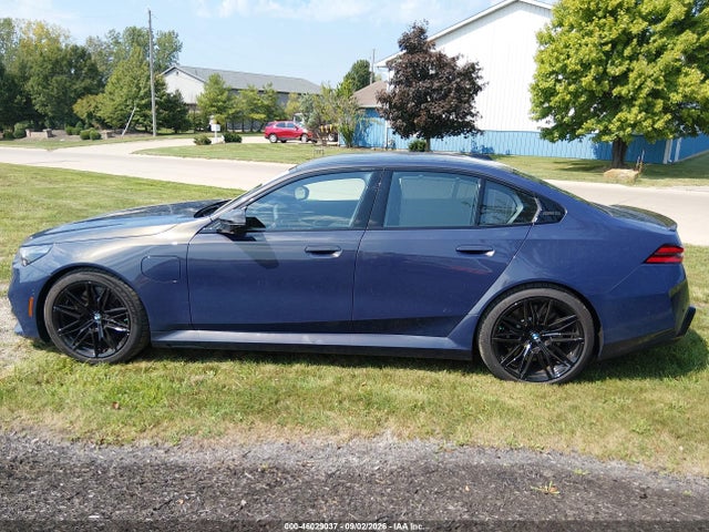 Продажа на аукционе авто 2027 Bmw M5, vin: WBS83FK04VCY32031, номер лота: 46029037