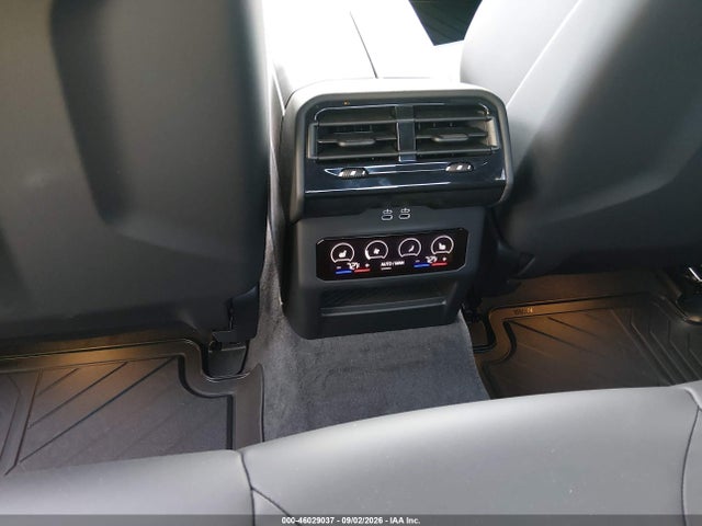 Продажа на аукционе авто 2027 Bmw M5, vin: WBS83FK04VCY32031, номер лота: 46029037