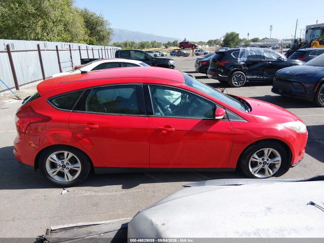 Ford FOCUS SE 2014 1FADP3K20EL199768 Image 14