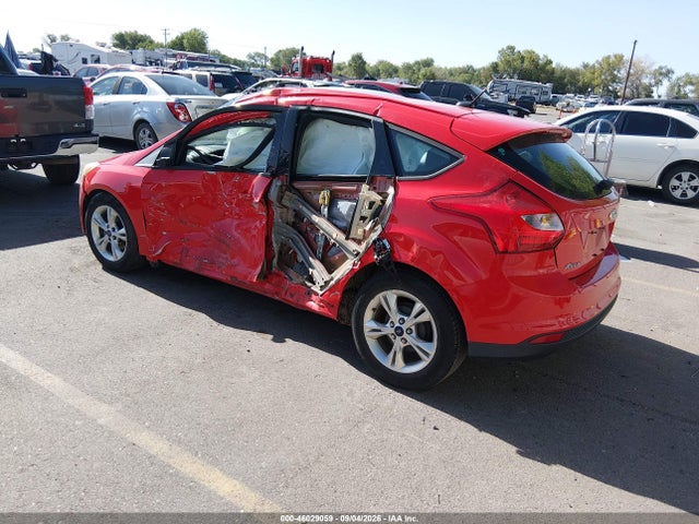 Ford FOCUS SE 2014 1FADP3K20EL199768 Image 3