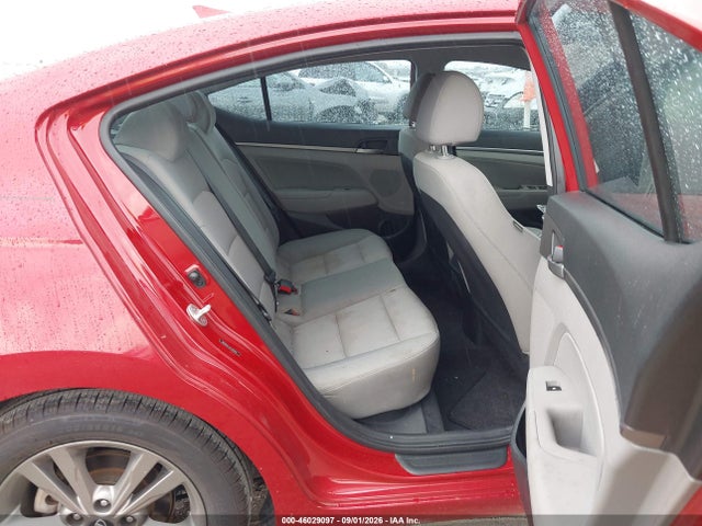 2018 Hyundai Elantra Sel მანქანა იყიდება აუქციონზე, vin: 5NPD84LF9JH322092, აუქციონის ნომერი: 46029097