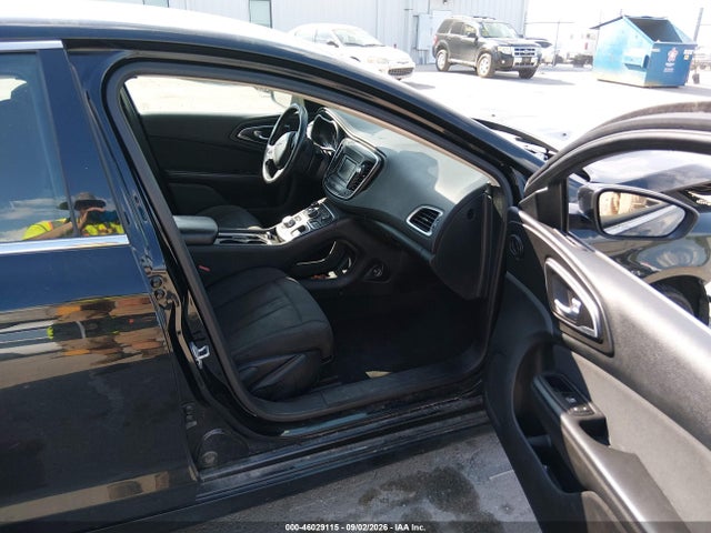 Aukcja sprzedaży 2015 Chrysler 200 Limited, vin: 1C3CCCAB2FN640703, numer aukcji: 46029115